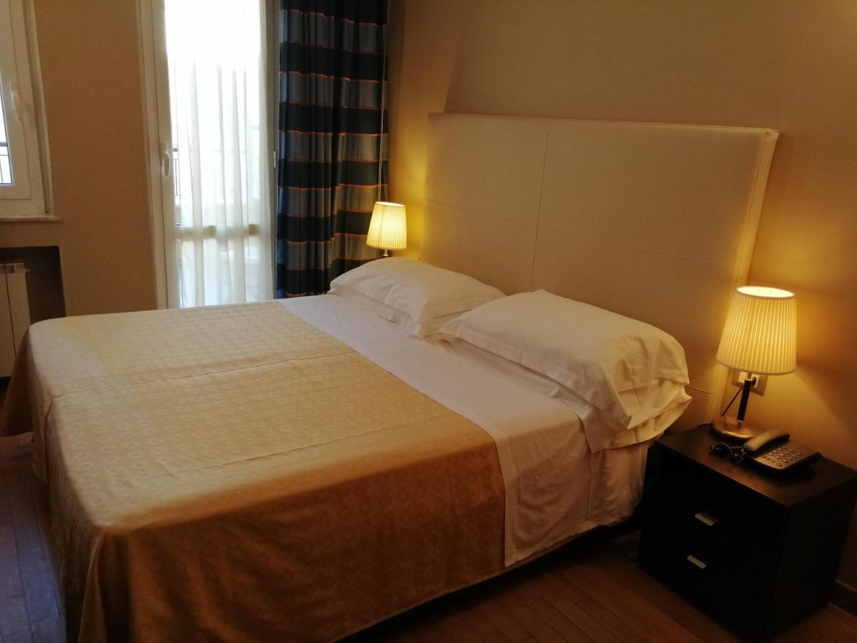 Hotel Corso Alaxi Hotels Alassio Dış mekan fotoğraf