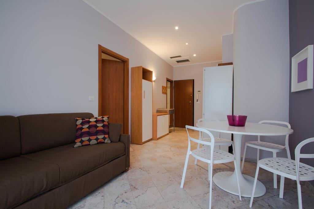 Hotel Corso Alaxi Hotels Alassio Oda fotoğraf